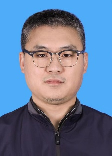 王秋岩 王秋岩